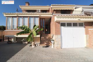 Chalet à Nuevo Centro. Tu chalet soñado en puerto de sagunto, ya es una realidad!!