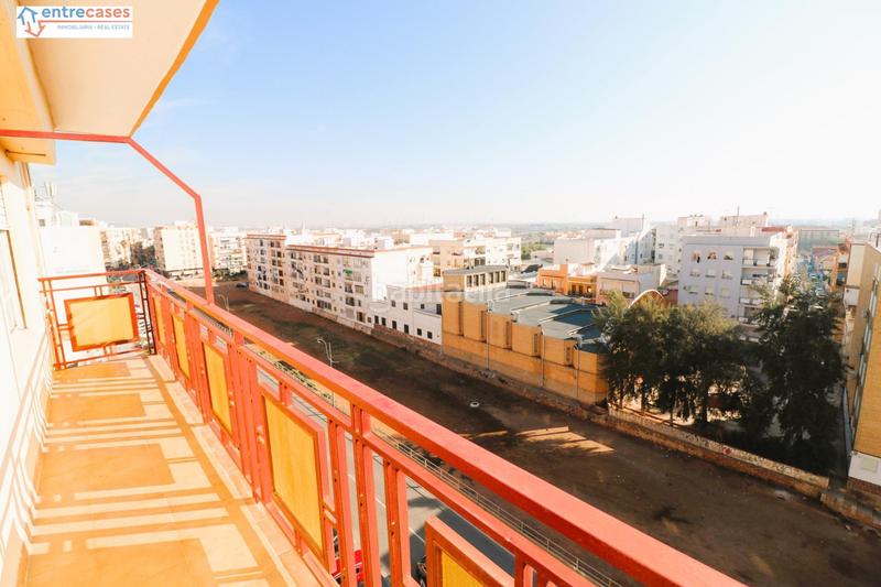 Foto bb5a62d6-f72d-4238-9930-7776dd88b0fa. Pis a Puçol ciudad Puçol