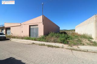 Capannone industriale in Utiel. Nave industrial en los corrales de utiel con 493mts