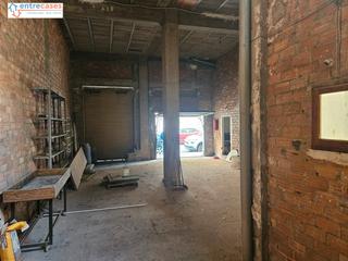 Location Local commercial à Avenida de Abril-9 de Octubre. Oportunidad local comercial centrico