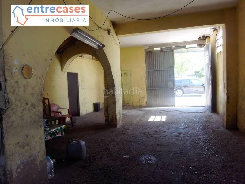 Foto 496feee1-1cd3-43f0-8679-dd328771b0ee. Solar industrial a Avenida de Abril-9 de Octubre Sagunt