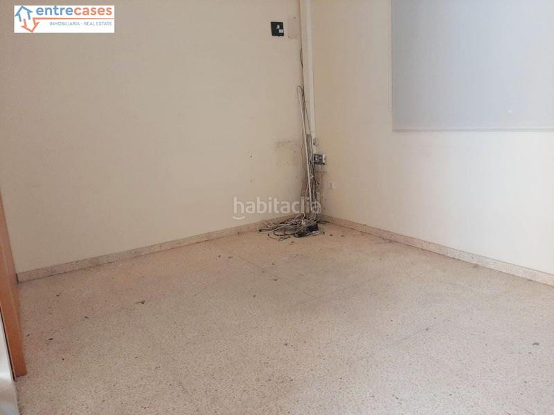 Foto 04f94b1e-059a-4212-a0c6-ba3d45b35325. Local comercial  en ricardo portales en Vall d´Uixó (la)