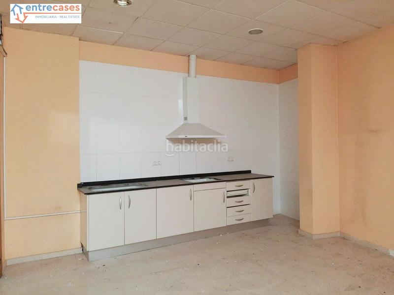 Foto 320a3707-18df-4aa1-adbe-7d4608820c32. Local comercial  en ricardo portales en Vall d´Uixó (la)