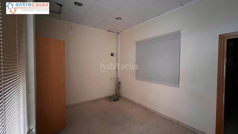 Foto d3989a25-7537-41ec-9bc6-1a108d2f80e0. Local comercial  en ricardo portales en Vall d´Uixó (la)