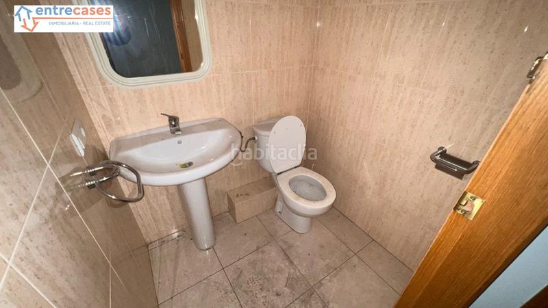 Foto ddfbece2-2c2f-4670-b62a-42b7bbeffb6c. Local comercial  en ricardo portales en Vall d´Uixó (la)