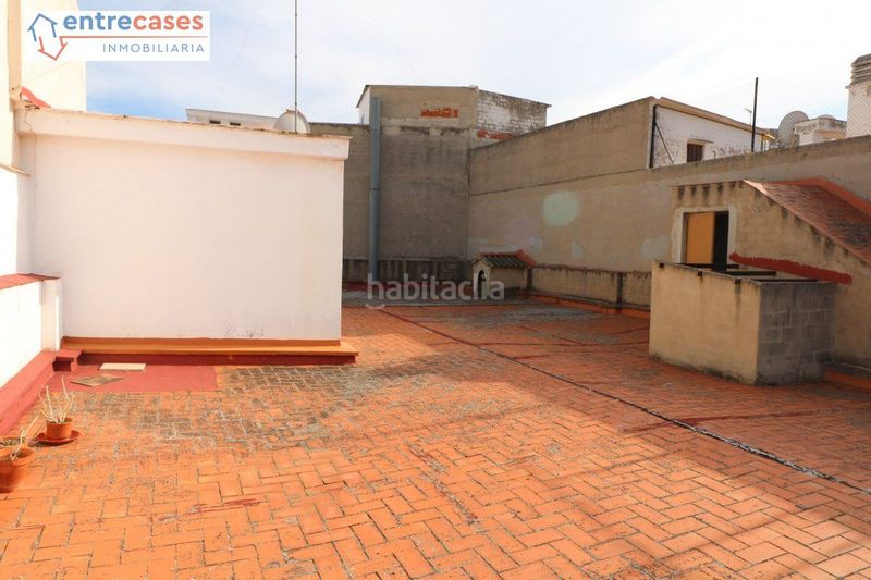 Foto 1f7ac662-7ad8-4c5f-837b-641ac68e92b6. Terreno residencial oportunidad para constructores. edificio por terminar en Vall d´Uixó (la)