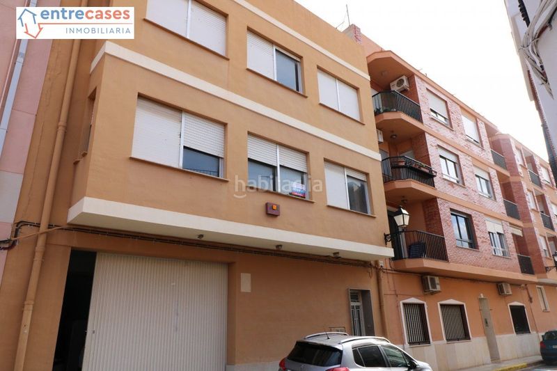 Foto f5a9922b-11d0-458c-b038-6a716a37f753. Terreno residencial oportunidad para constructores. edificio por terminar en Vall d´Uixó (la)