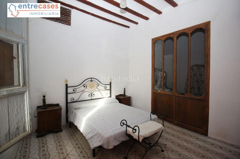 Foto c71ac61c-b5a0-42d4-9a36-f4c1ee2c9451. House in Faura