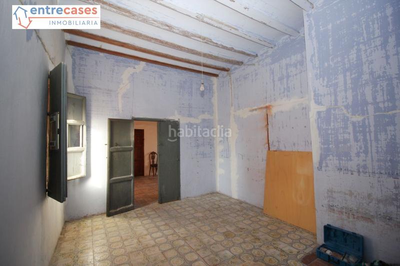 Foto ef6388b7-59e9-448f-8bdb-81548c3d7820. House in Faura