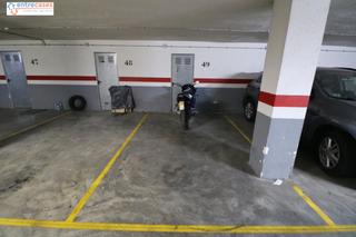 Parking voiture à Nuevo Centro. Garaje y trastero por plaza los pueblos en puerto de sagunto