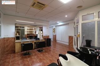 Local Comercial a Las Islas. Oportunidad única en puerto de sagunto!