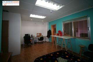 Local Comercial a Vall d´Uixó (la). Local comercial adaptado como piso, zona plaza del circo