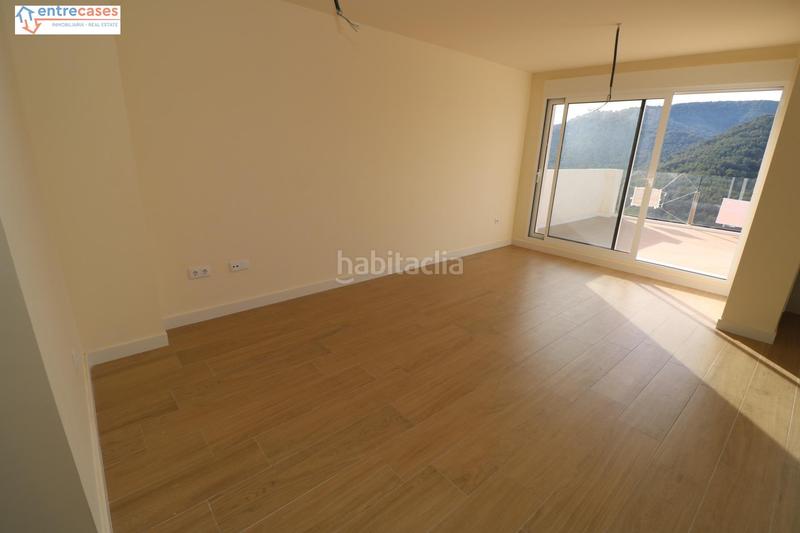 Foto a4021a69-3e32-46a0-9c1b-3b7f346025fd. Chalet precioso chalet en la urbanización la paz en Gilet