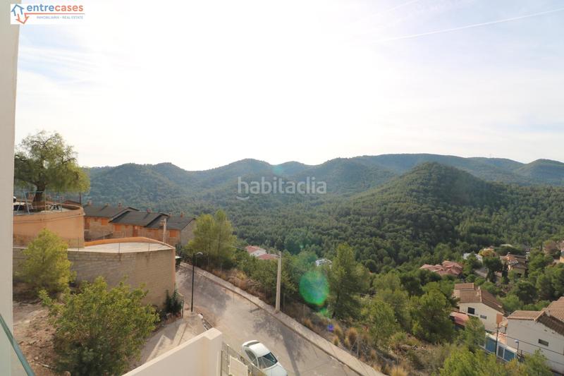 Foto b1c1802b-d2f6-42f1-8ca3-7b44a301b87a. Chalet precioso chalet en la urbanización la paz en Gilet