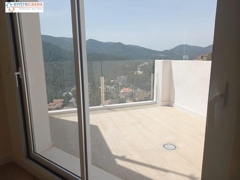 Foto cfda4324-2852-4e45-9729-8250596a6fd9. Chalet precioso chalet en la urbanización la paz en Gilet