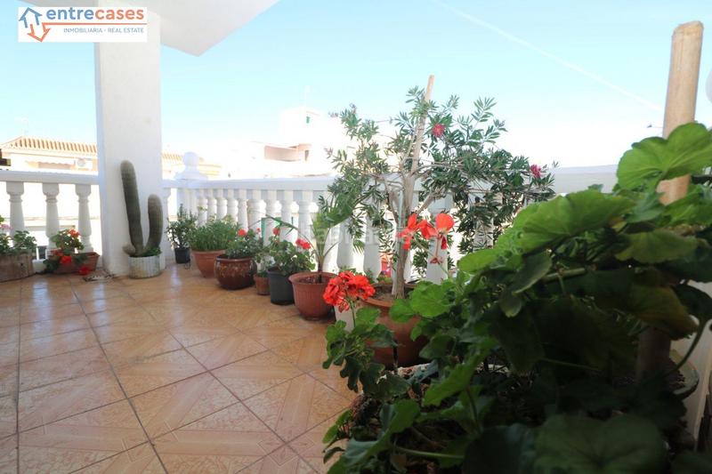 Foto 24eec6b2-3b34-4433-83fa-741b31d9a396. Chalet with heating in San José-Los Metales Sagunt