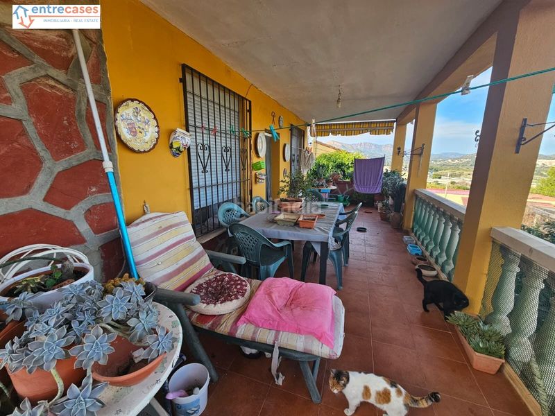 Foto 1b30bd31-e267-4258-9ec1-a951df266ac6. Casa amb piscina a Centro-El Castillo Sagunt