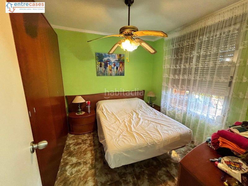Foto 8a4ce40d-45be-40b8-bab0-bbbcebbea702. Casa amb piscina a Centro-El Castillo Sagunt