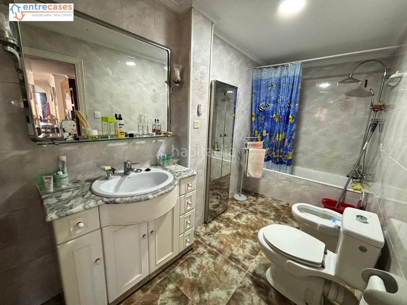 Foto 8f8df903-a47d-4abb-8e17-392fb96ba4c5. Casa amb piscina a Centro-El Castillo Sagunt