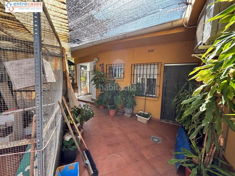 Foto 96afe507-20cf-45fa-ac81-5c3490a1c4eb. Casa amb piscina a Centro-El Castillo Sagunt