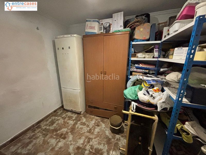 Foto a535cad7-eb13-442f-8211-d63c8576a18d. Casa amb piscina a Centro-El Castillo Sagunt