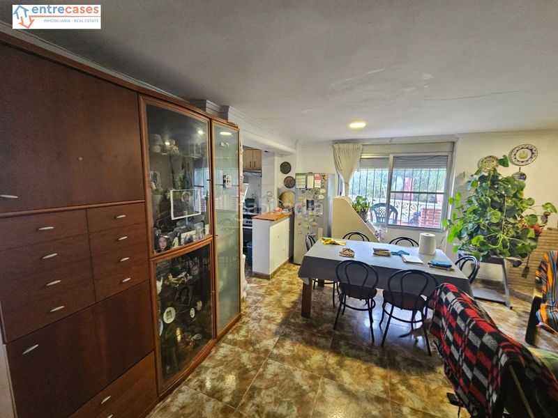 Foto bd0f4444-e809-4472-836c-821663d41978. Casa amb piscina a Centro-El Castillo Sagunt