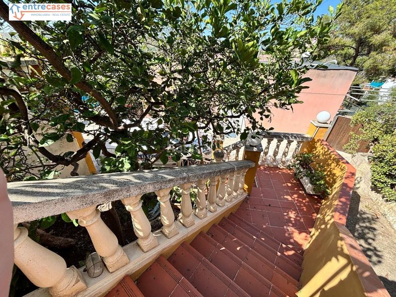 Foto efffa88e-072b-40ee-952c-0bd32c87a428. Casa amb piscina a Centro-El Castillo Sagunt