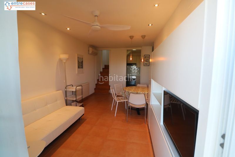 Foto b5d3d9f8-a954-4241-ab0a-d381ba94ccd4. Dúplex amb aparcament piscina a Corinto-Almardà Sagunt