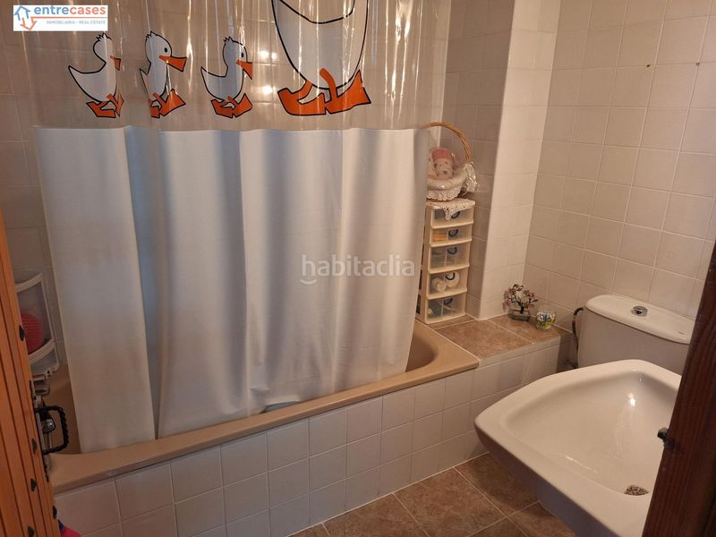 Foto f7b35537-c13f-4b12-8d7c-cafbd651cc9a. Planta baixa a Gilet