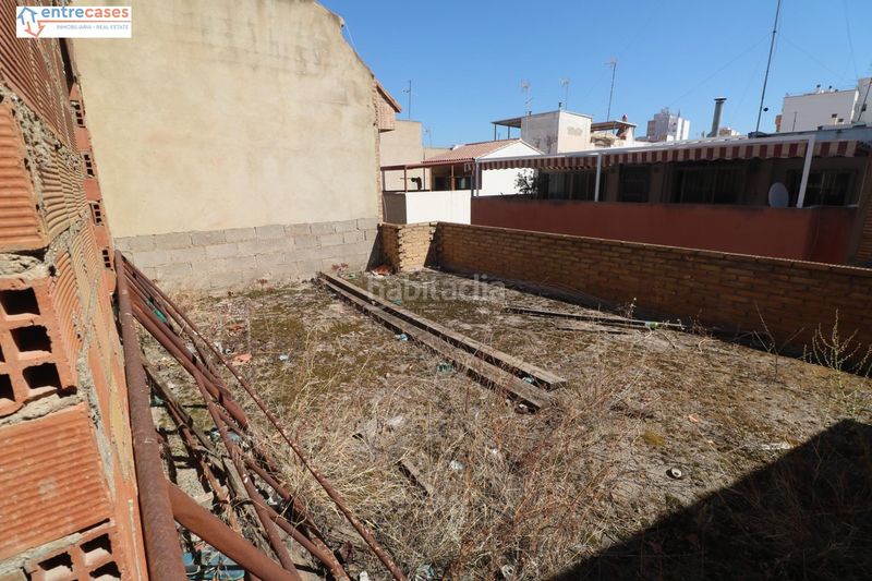 Foto 13e9bb19-0553-409b-bb9b-01d4a539aee5. Casa amb aparcament a Avenida de Abril-9 de Octubre Sagunt