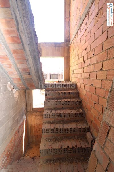 Foto 72a51bca-f3ae-40f3-9b15-d86fa8d99529. Casa amb aparcament a Avenida de Abril-9 de Octubre Sagunt