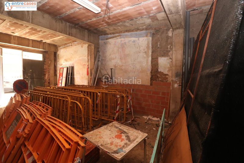 Foto 7b2afde7-1f74-40f0-a3ef-8e8f04ea2f54. Casa amb aparcament a Avenida de Abril-9 de Octubre Sagunt