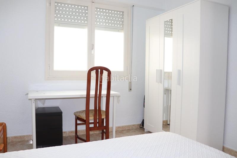 Foto 3b6c2d7e-a923-4c9c-a2f4-d5dcbe8807b8. Location appartement dans Ciutat Jardí - Torreta Verdí Elche / Elx
