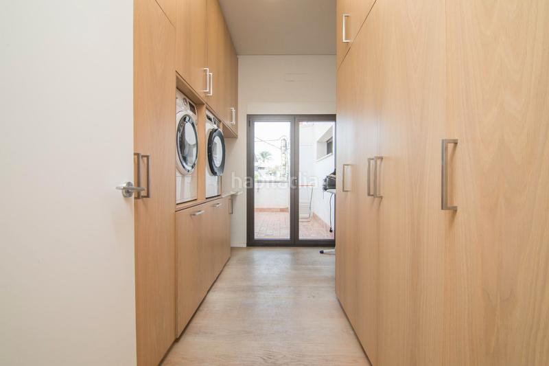 Foto 02a2f27b-6d49-4830-8fc7-70bbfd9dfba7. Xalet amb calefacció aparcament piscina a Ciutat Jardí - Torreta Verdí Elche / Elx