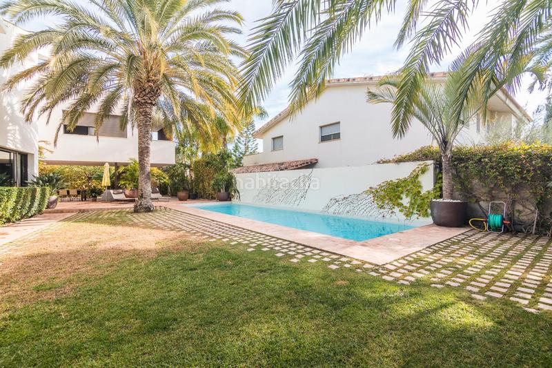 Foto d58eb5a5-4f0e-444b-86d2-ec2e83ee9f60. Xalet amb calefacció aparcament piscina a Ciutat Jardí - Torreta Verdí Elche / Elx