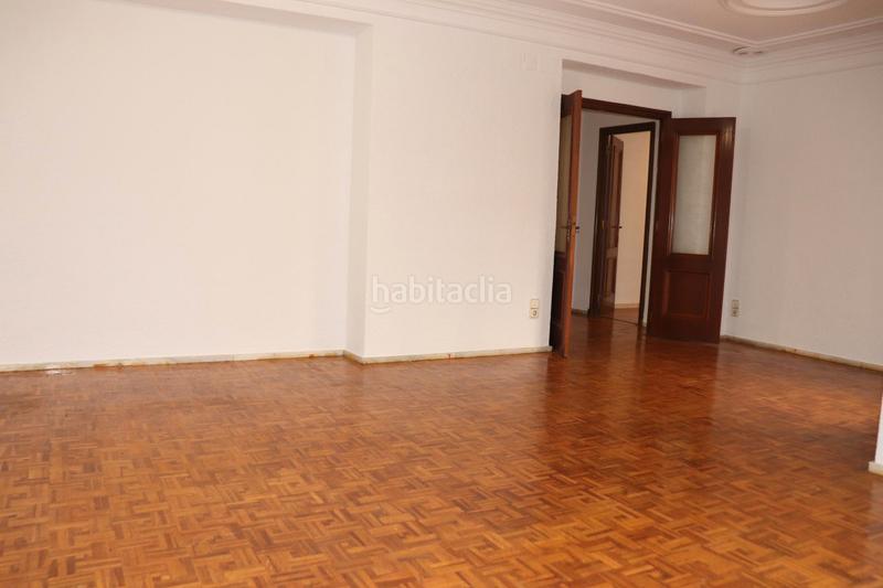 Foto 81d871b0-cb77-46b8-8a2e-178f8076b7fb. Piso en pleno Centro de elche en Centro Elche / Elx