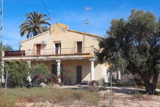 Chalet à Partida altabix 2. A menos de 1km de elche