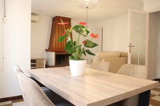 Location Appartement  Carrer francisco alemañ perez. Espectacular ático en alquiler