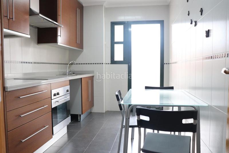 Foto ab1d31a6-d774-4768-ade3-52dd54b6a8dc. Location appartement avec parking piscine dans Ciutat Universitària Elche / Elx