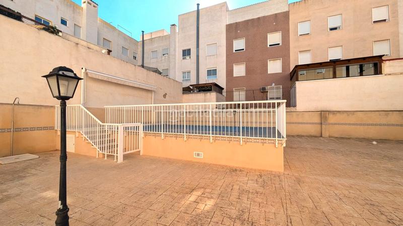Foto e007d954-b95b-4389-9dce-f959992ebad3. Appartement avec parking piscine dans Las Bayas Elche / Elx