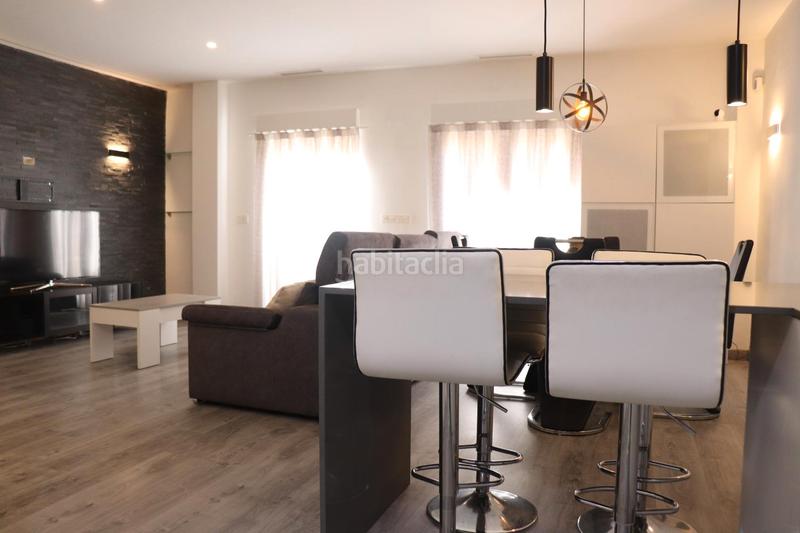 Foto c37ad782-3178-418a-9be3-cd839e7a2a50. Location appartement avec parking dans Centro Elche / Elx