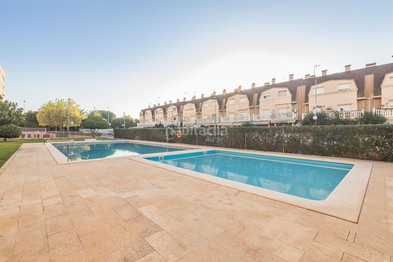 Foto b513f9c8-b3b1-41c3-b7f8-47f9101d392b. Casa amb calefacció aparcament piscina a Ciutat Esportiva Elche / Elx