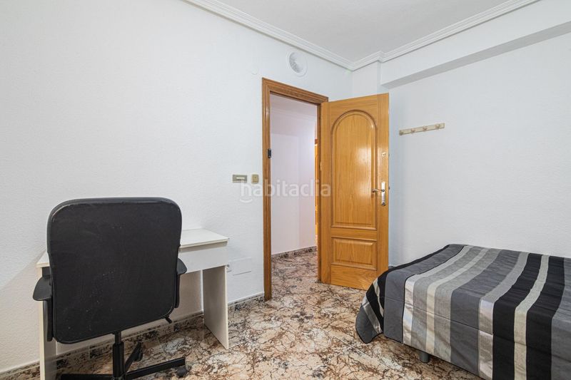 Foto a02fc537-d57c-45b8-85cd-092e947e0e6e. Pis a Altabix Elche / Elx