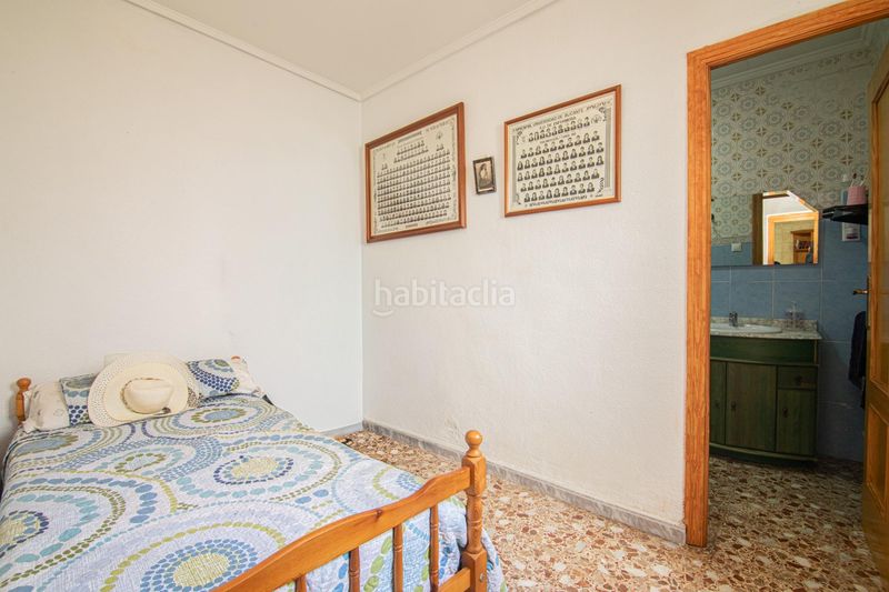 Foto d4c99314-d05e-4748-82fb-0f97df64901d. Casa adossada a Carrús Oeste Elche / Elx