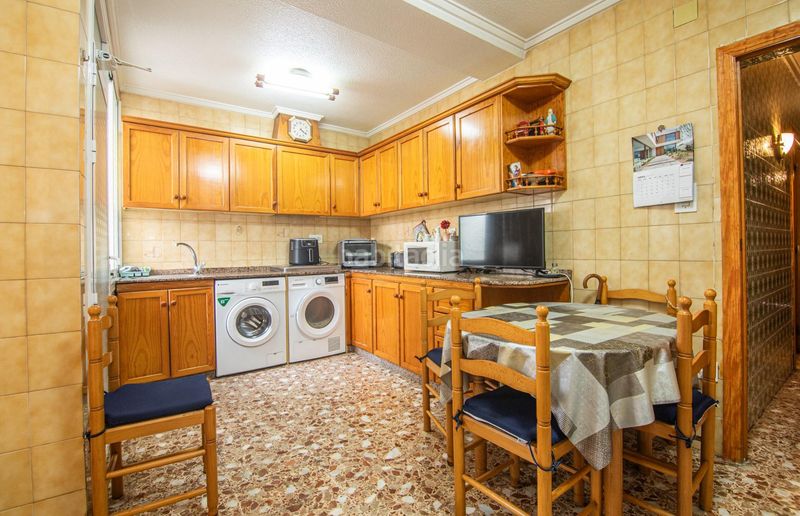 Foto e6daf4de-6690-4cc6-b4a5-c8da4845b39f. Casa adossada a Carrús Oeste Elche / Elx