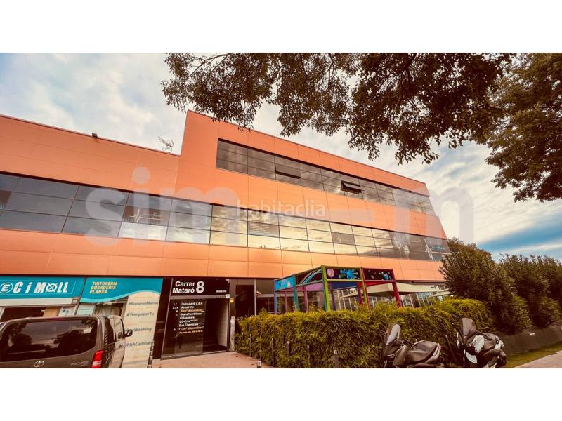 Foto 0332fe6d-0803-41d6-886d-1f34d3d631a0. Alquiler oficina  en alquiler zona pol. ind. sot dels pradals en Vic