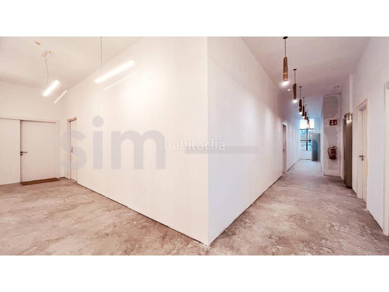 Foto 1d2ec871-182b-418f-9e7a-690f3e98241c. Location bureau dans Nord Vic