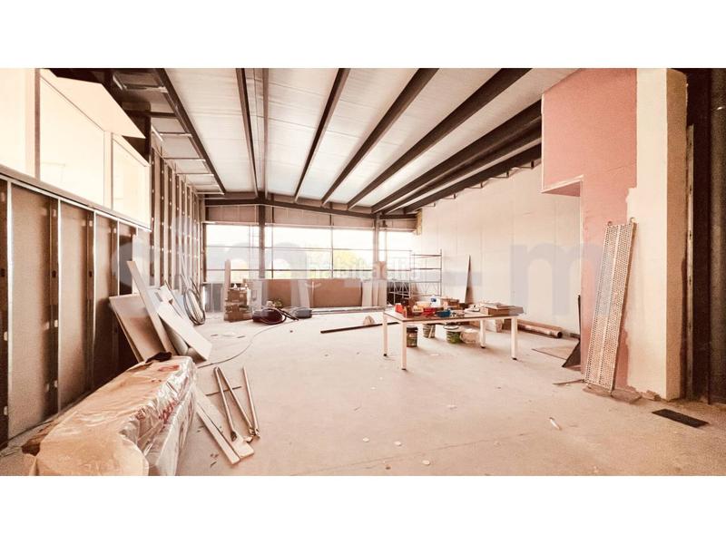 Foto c151ce81-6af5-4625-89f9-56d53297dac1. Miete büro in Nord Vic