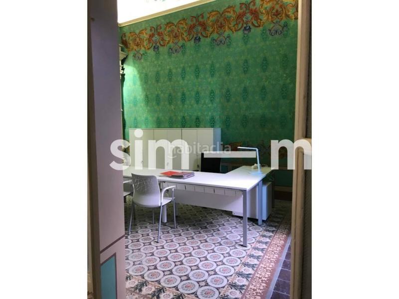 Foto 6c600cbe-6cda-432d-ba78-c824b553a9fd. Rent business premise in Centre Vic