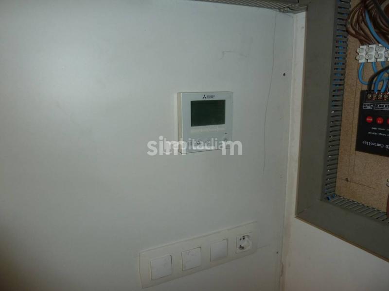Foto 173242a8-b1a5-4417-9c75-2d9c5909cdfd. Lloguer local comercial a argenters 18 a Centre Vic